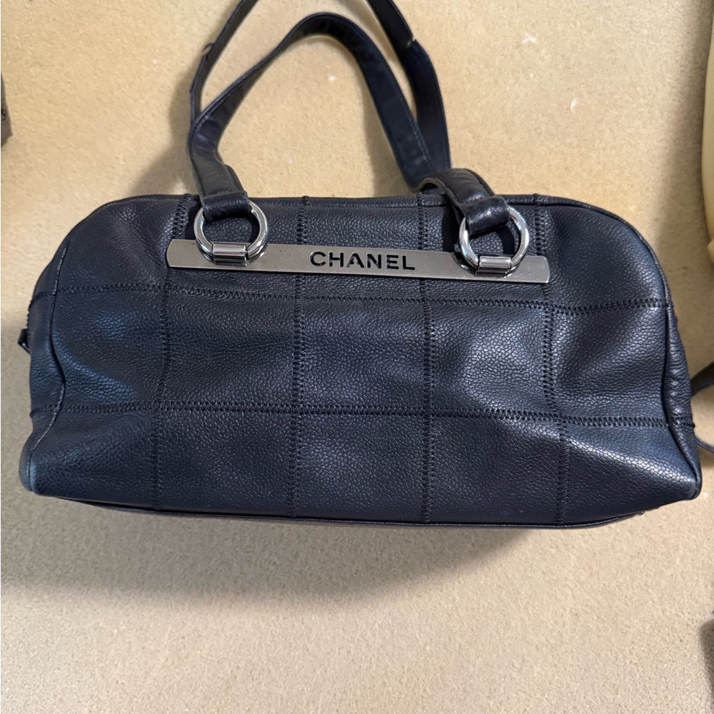 CHANEL Black Textured Leather Bag